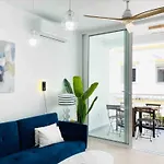 Alojamiento con Terraza privada junto al mar